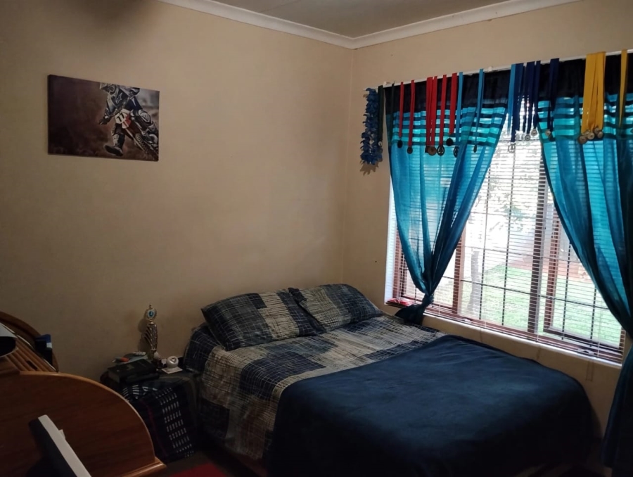 To Let 3 Bedroom Property for Rent in Cashan North West
